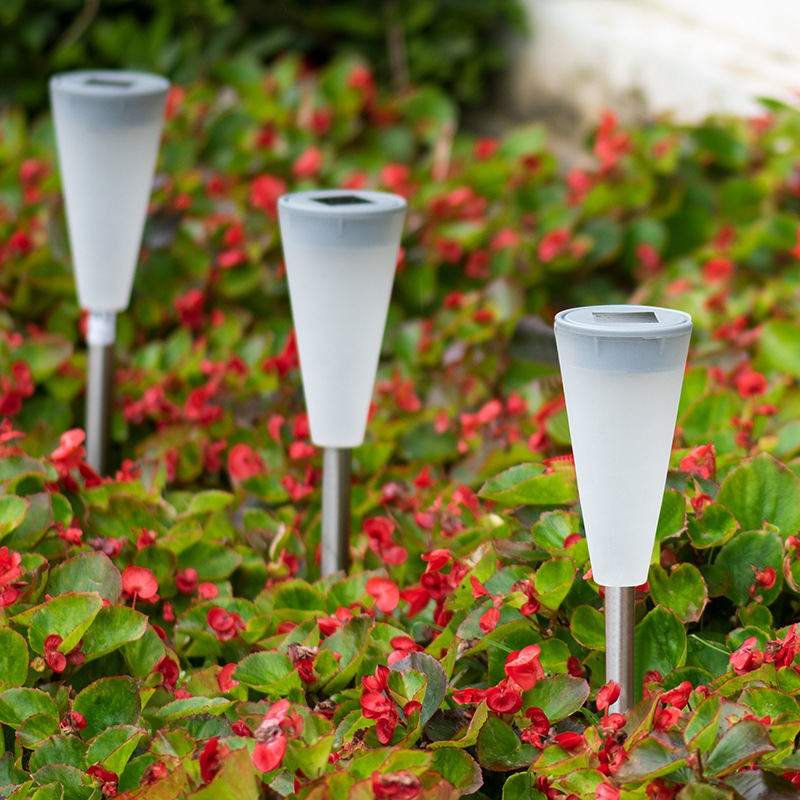 Skanto | Solcelle LED hagebelysning med fargeforandring – Dekorativ utendørs belysning for blomsterbed og stier