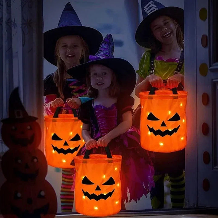 Skanto | Halloween Behandlepose LED Græskarcandybøtte