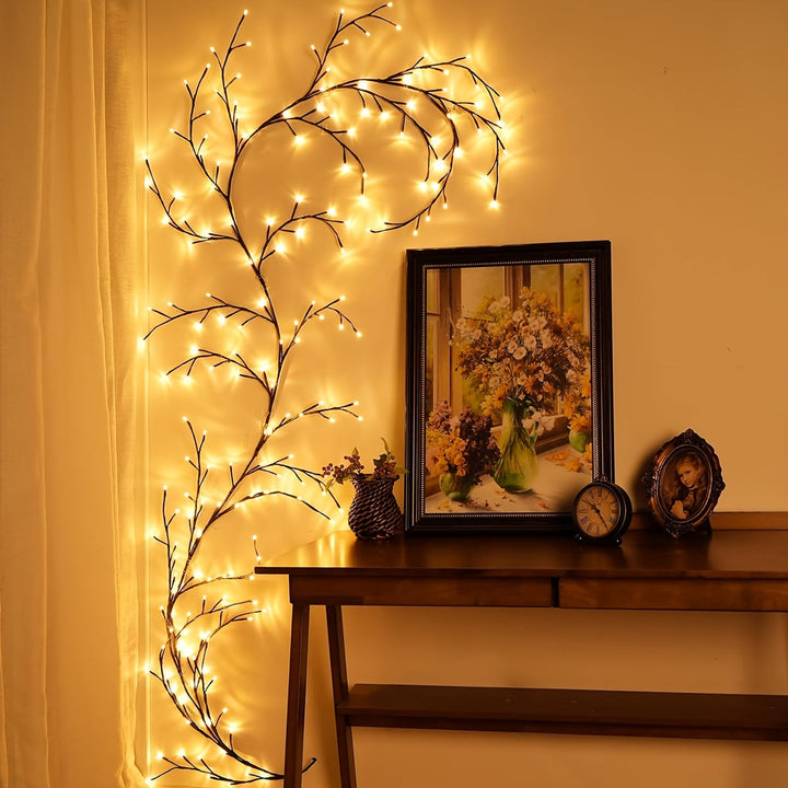 Skanto | Vegglamper med LED Piltredesign