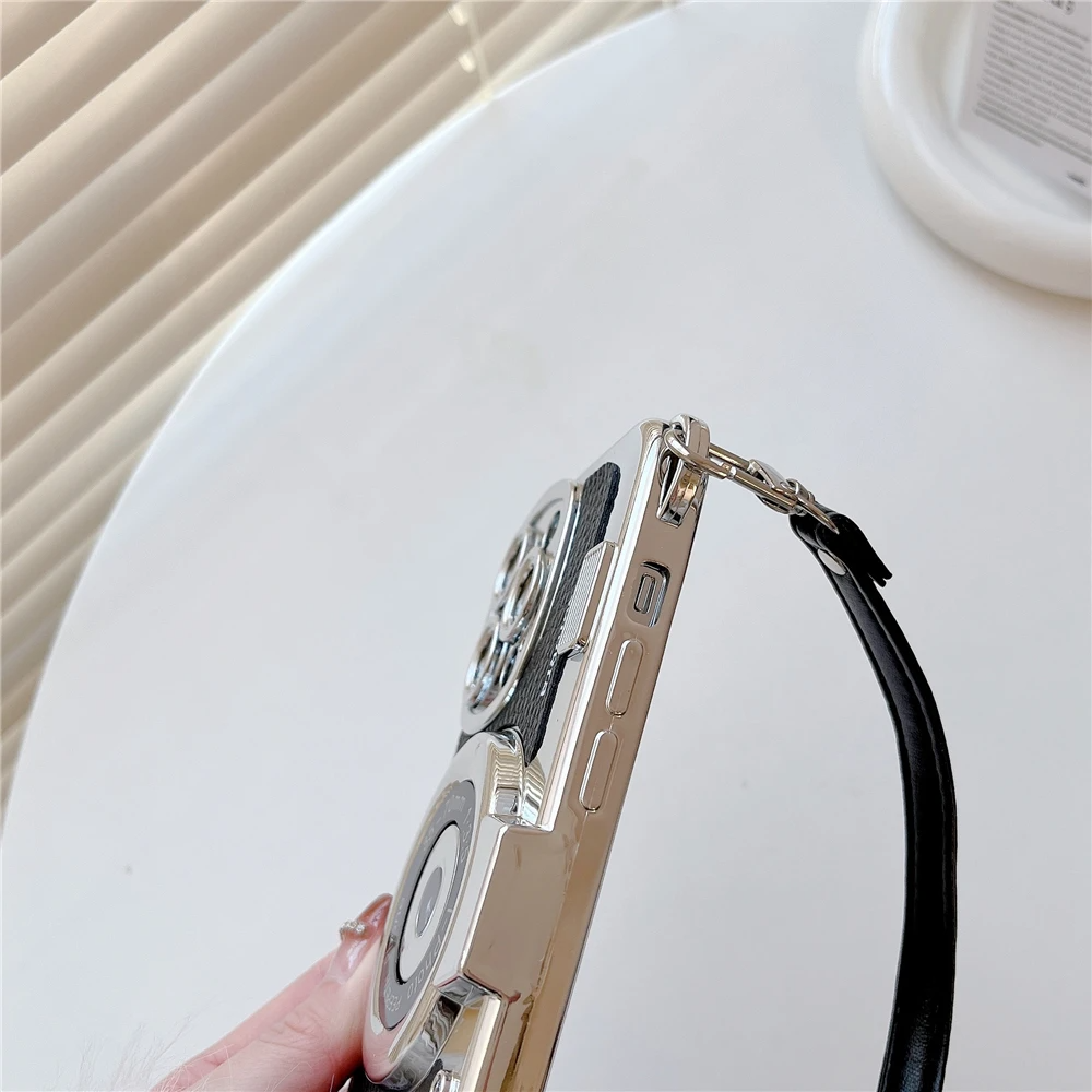 Norvo | Limited Edition Old School Camera iPhone Case