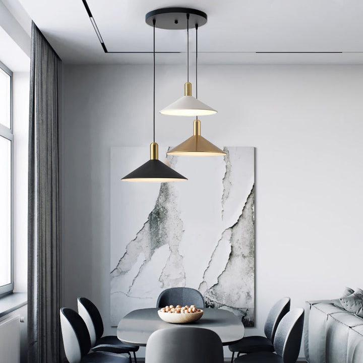Skanto | Enkel Moderne Kegleformet LED Pendellampe
