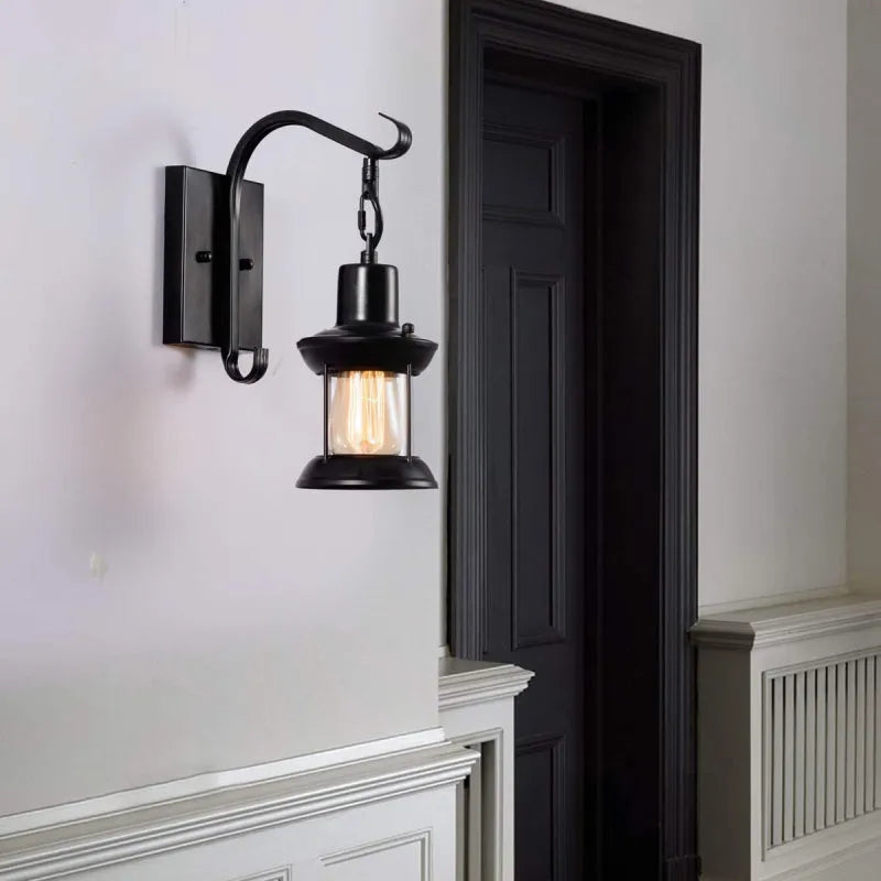 Skanto | Vegglampe med vintage glasskjermdesign