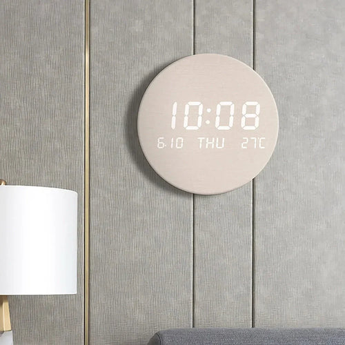 Skanto | LED Treveggklokke med Temperaturvisning, Stille Nordic Stil
