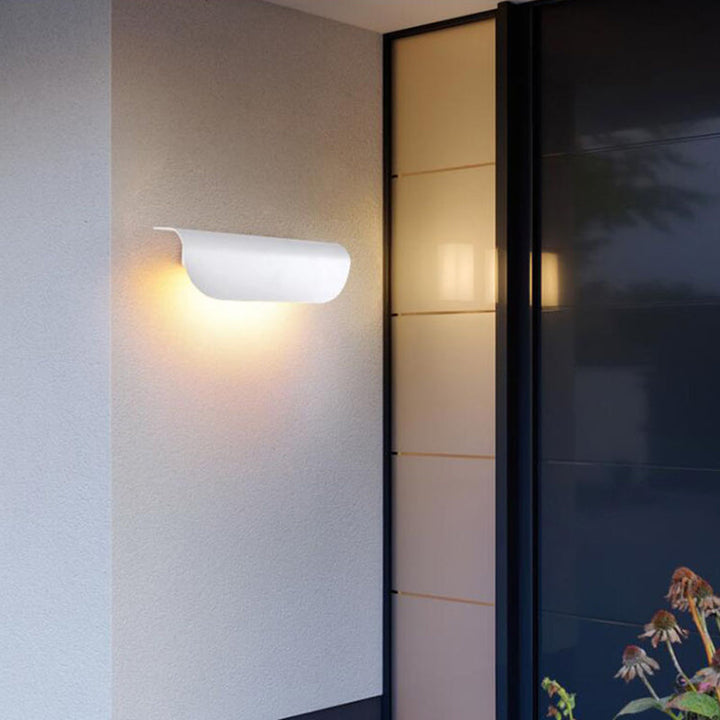 Skanto | Modern Vanntett Buet Utendørs Vegglampe