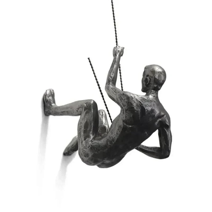 Skanto | Klatrende Mann Vegg Skulptur Sett – Moderne Harpiks Kunst