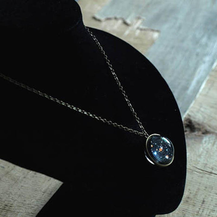Skanto | Dobbeltsidig Glass Galaxy Halskjede