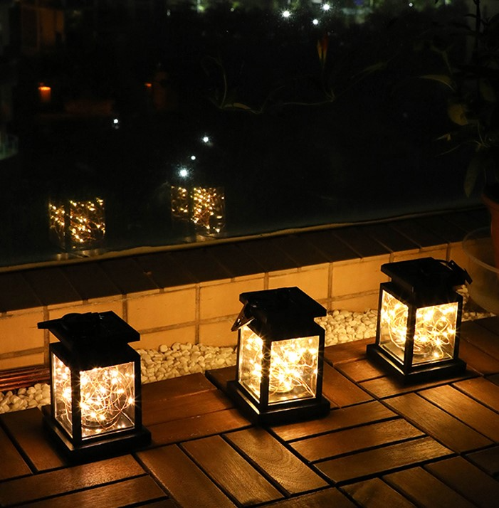 Skanto | Solar LED Lantern med Lyskabel og Hengestift – Vanntett Hagebelysning for Terrasse og Balkong