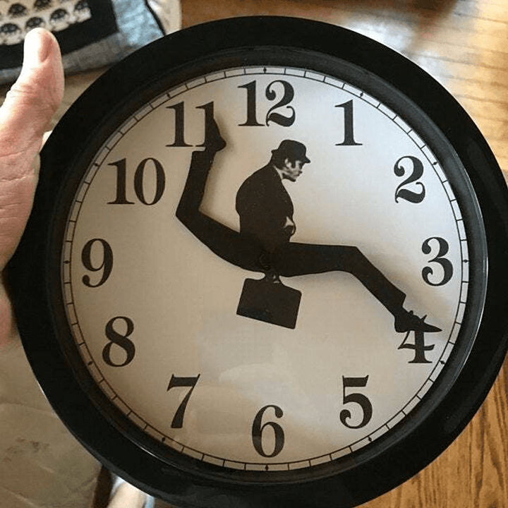 Ministry of Silly Walks Clock | Skanto