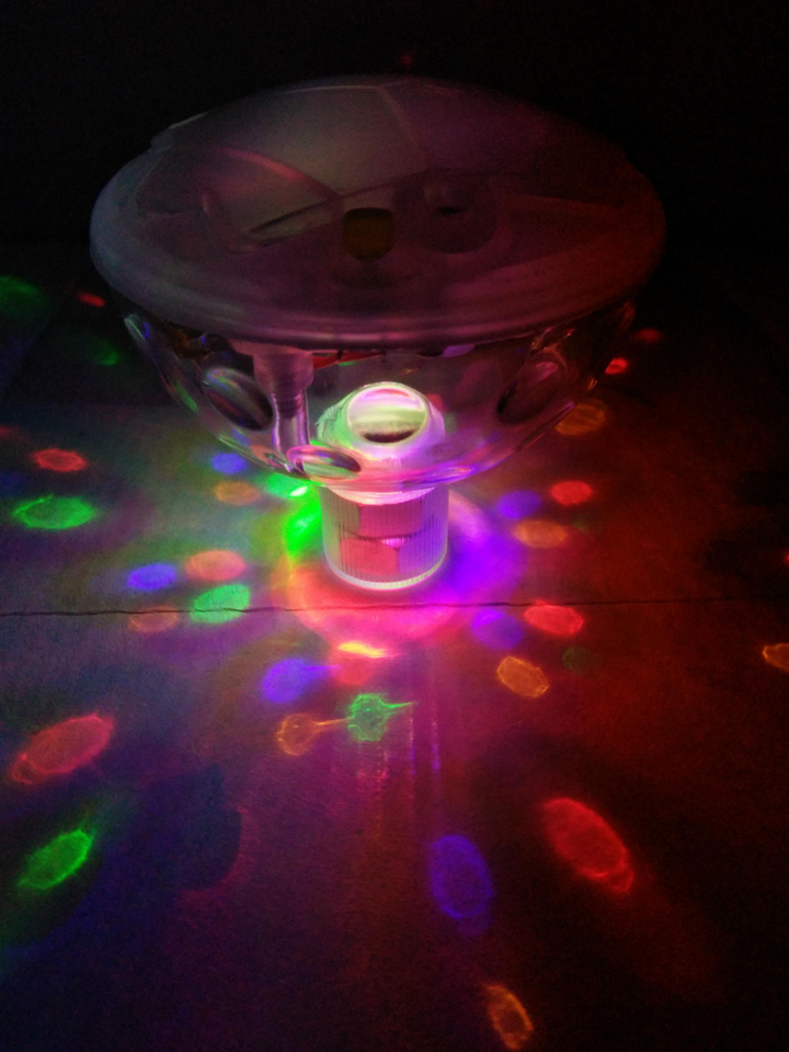 Skanto | LED Flytende Badekar Lampe – Vanntett Undervannslys for Bad, Basseng og Fest