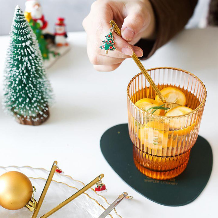 Juledekorasjoner for hjemmet - Julemetallskje gavepakke | Skanto