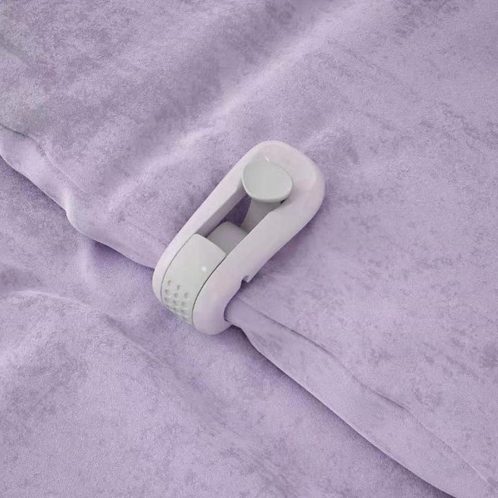 Skanto | Quilt Holder Duvet Clip