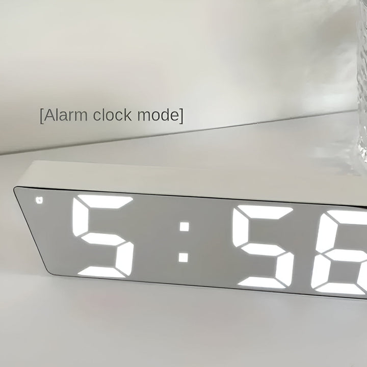 Skanto | Digital LED Spejl Væk clock