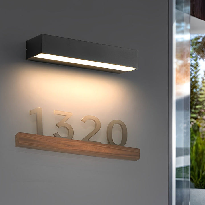 Skanto | Minimalistisk svart vanntett LED-stripe for fasadel belysning