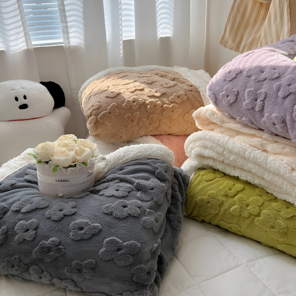 Norvo | Lunavie Kosepledd | Sky Myk Sherpa Fleece | For Årsrunde Komfort | Stilrent Design