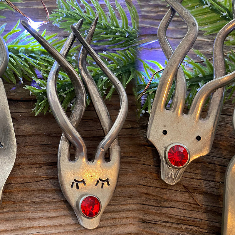 Morsom Gaffel Reinsdyr Ornament | Skanto
