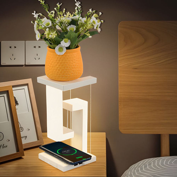 Skanto | Flytende LED Bordlampe med Trådløs Lading