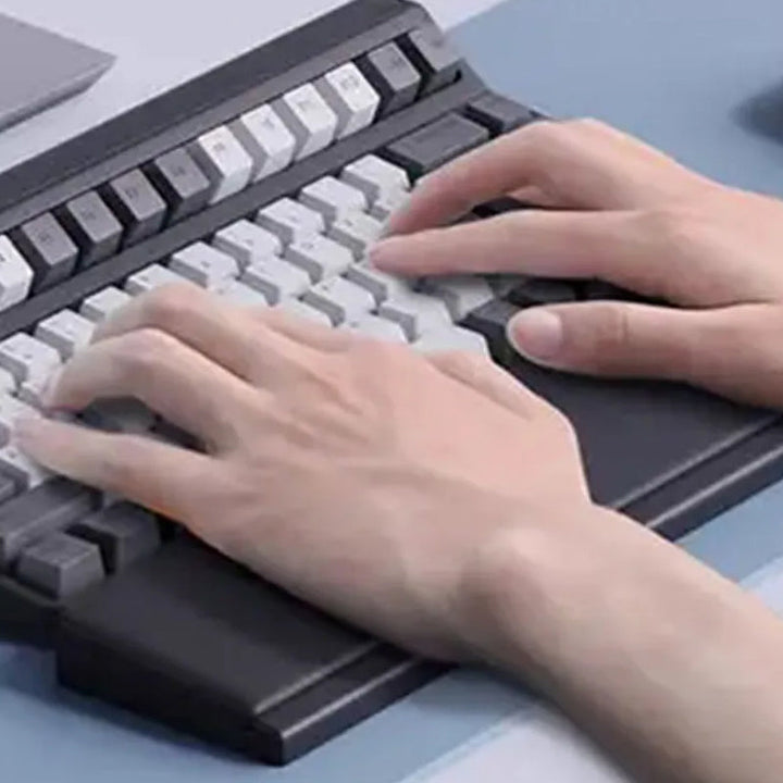Skanto | Tastatur håndleddstøtte med skrivebords skilleboks