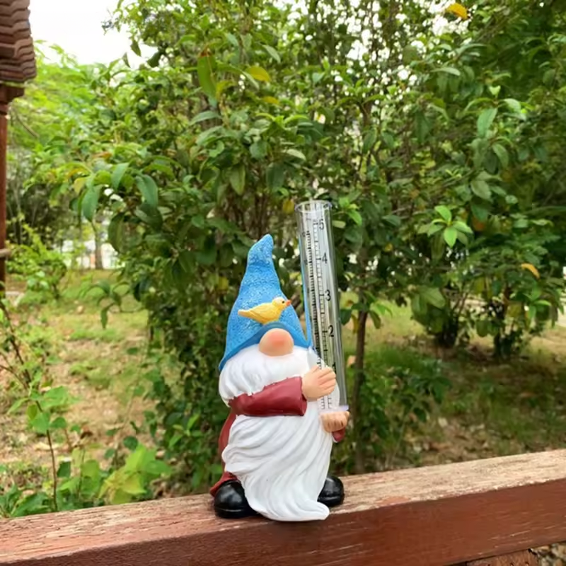 Skanto | Gnomisk Hage Statue med Harpiks Regnmåler