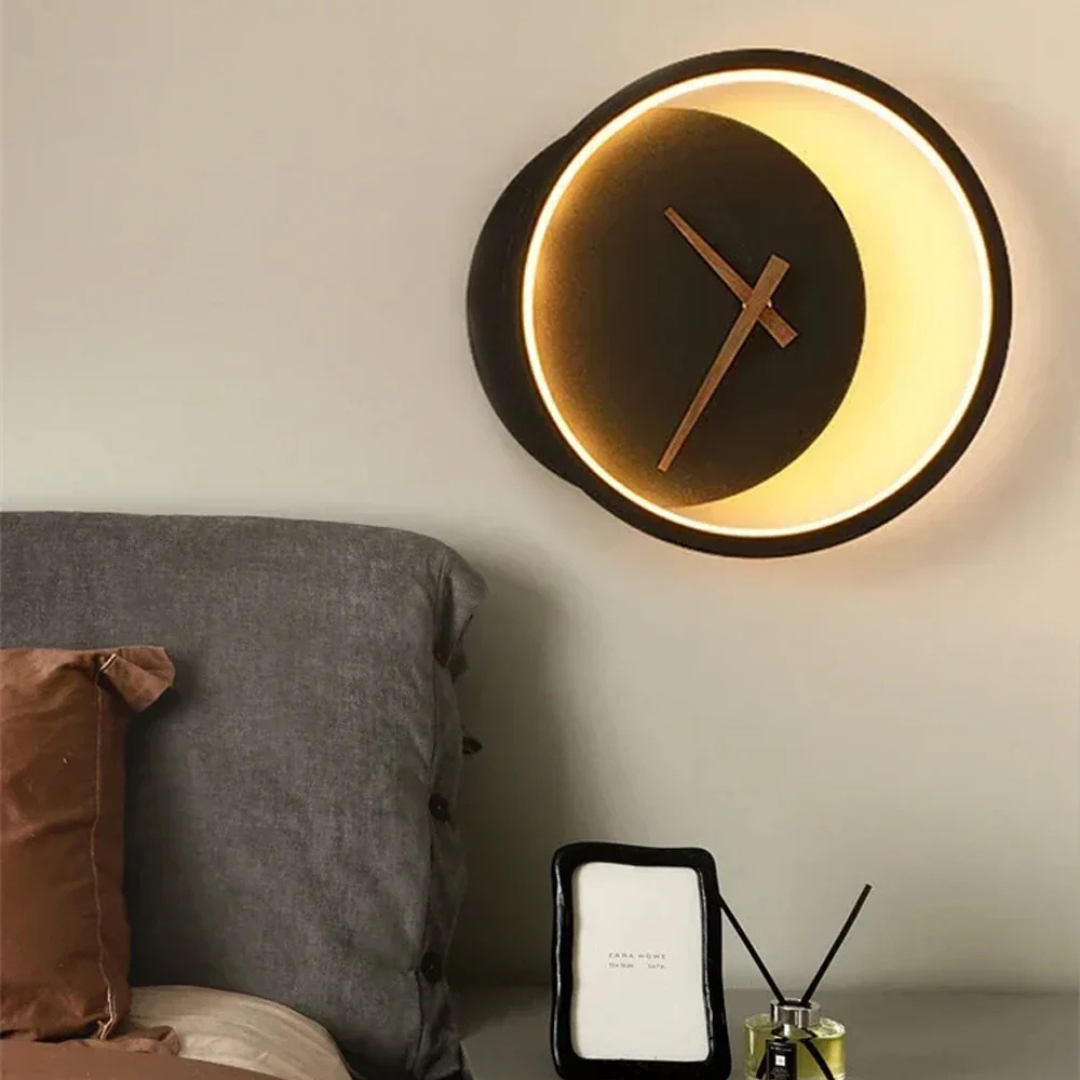 Skanto | LED Veggklokke i Minimalistisk Stil Horalis