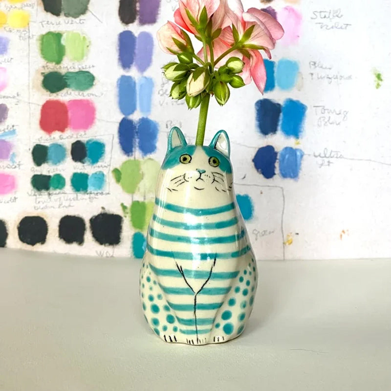 Skanto | Dotted Cat Vase