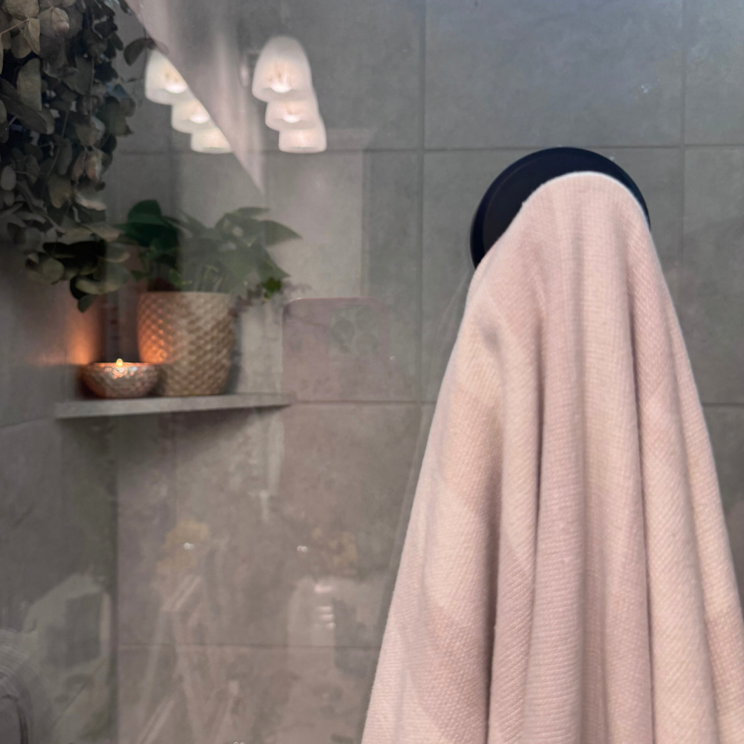 Skanto | GripForce — Holder selv de tyngste skattene dine sikkert – uten merker og irriterende glidning! (3 stykker)