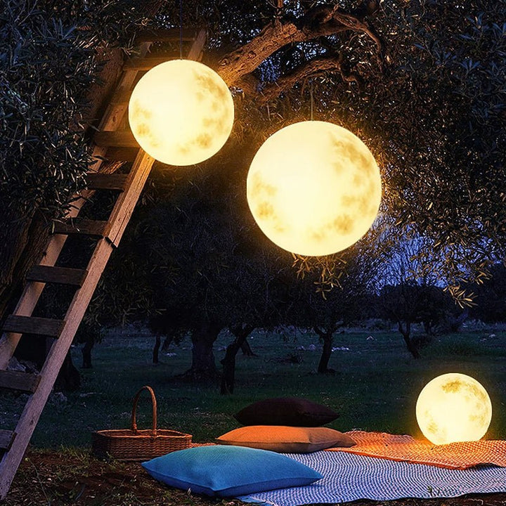Magical Moonlight Garden Lamp - LunaGlow | Skanto