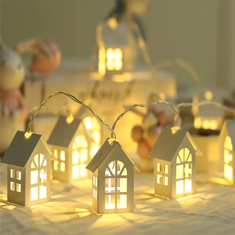 Skanto | LED-eventyrlys med mini hus - Dekorativ julebelysning til innendørs bruk