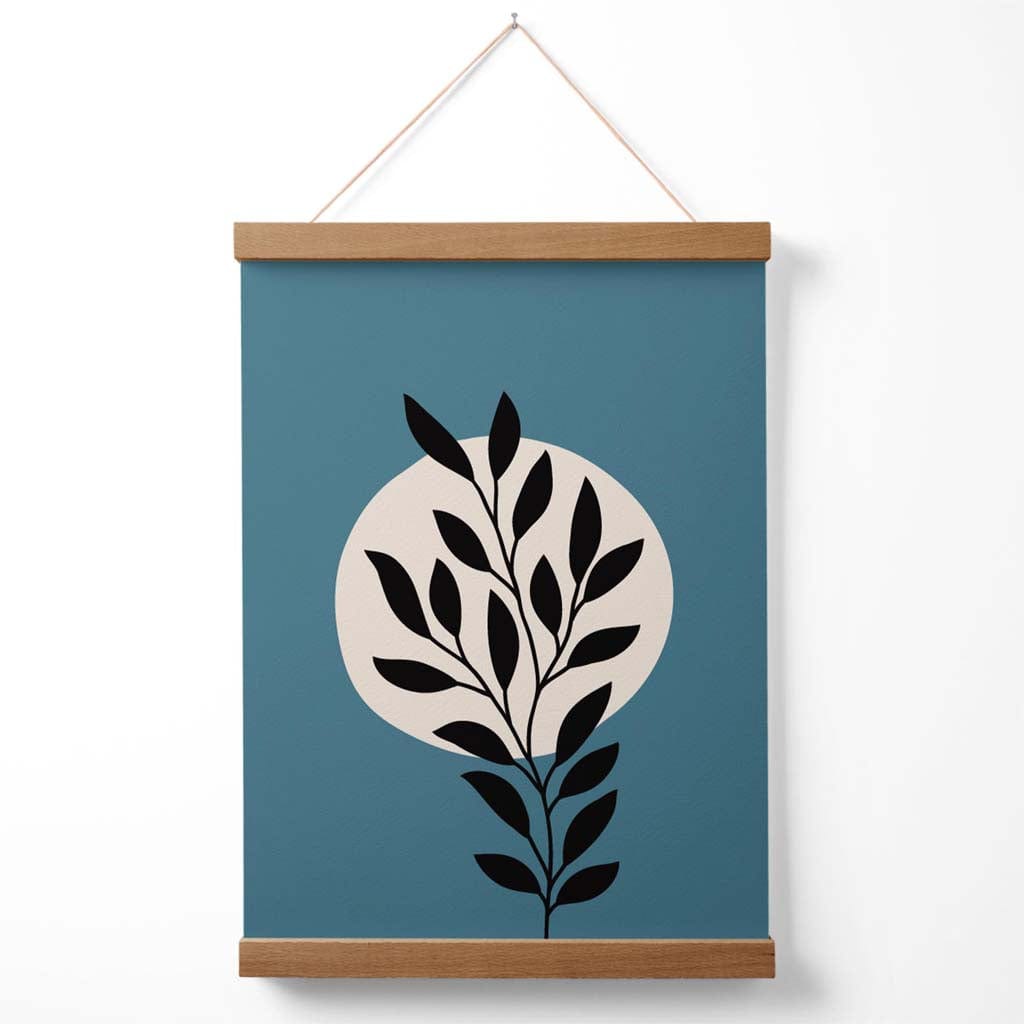Blå og beige bohemsk grafisk plakat med blomstermønster og oppheng