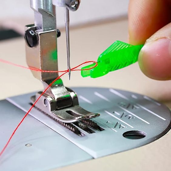 Nadeleinfädler | Skanto