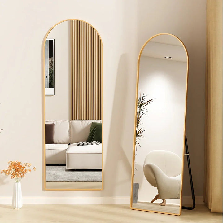 Skanto | 18" x 58" Bueformet Hel Lengde Speil med Stativ – Elegant Gull Design