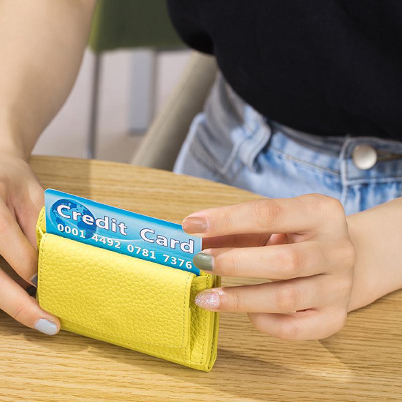 Skanto | Håndlaget RFID-lommebok laget av mykt skinn