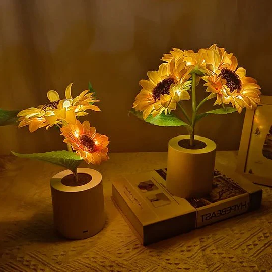 Sonnenblumenlampe – Künstliche Sonnenblume im Topf mit LED-Beleuchtung – Geschenkidee zum Valentinstag, Muttertag og Geburtstag