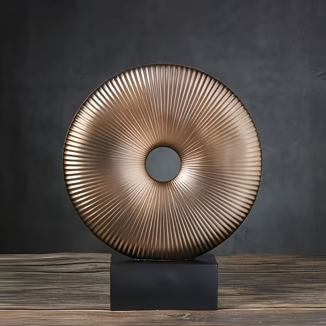 Rund Skulptur i Vintage Stil – Kinesisk Inspirert | Stilren Hjemmedekor laget av Harpiks | Skanto