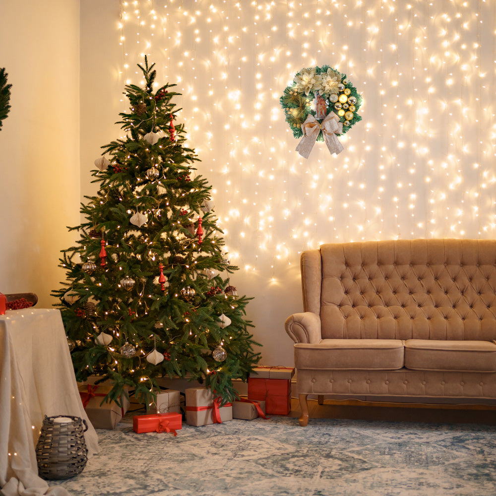 Skanto | Julekrans med krybbe og LED-lamper