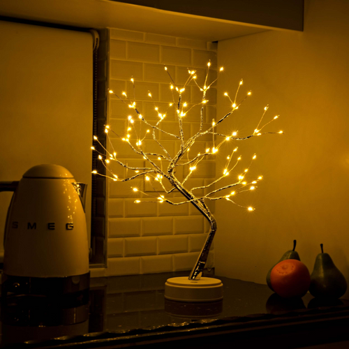 Glitrende Fe Tre Lampe Skanto