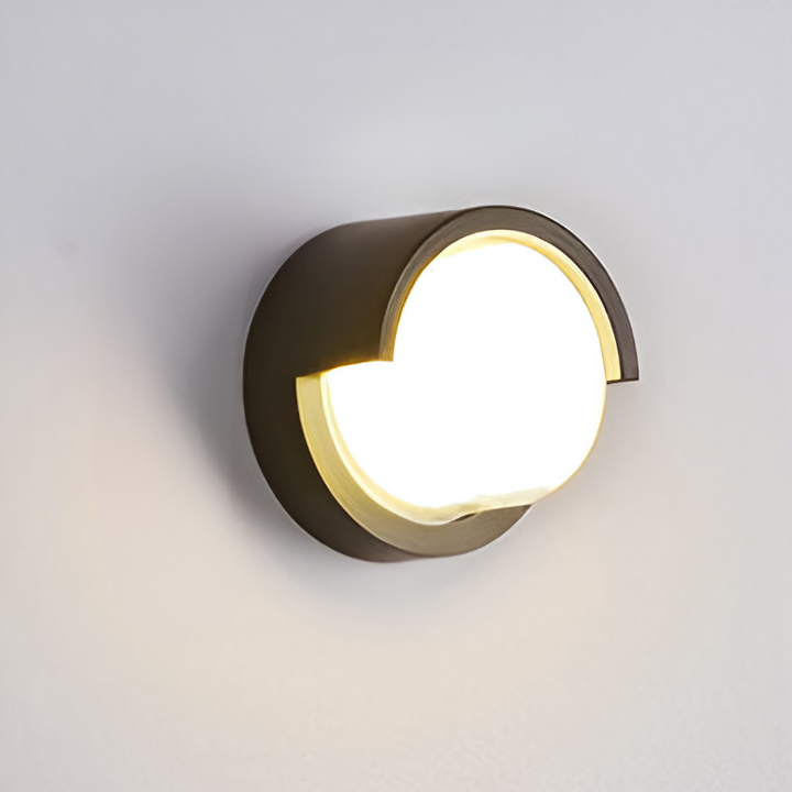 Vanntett utendørs LED-vegglampe med bevegelsessensor | Skanto
