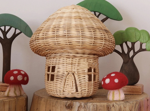 Skanto | Håndlaget Rattan Sopp Hus Ornament – Vakkert Vevd Dekorasjon for Hjemmet