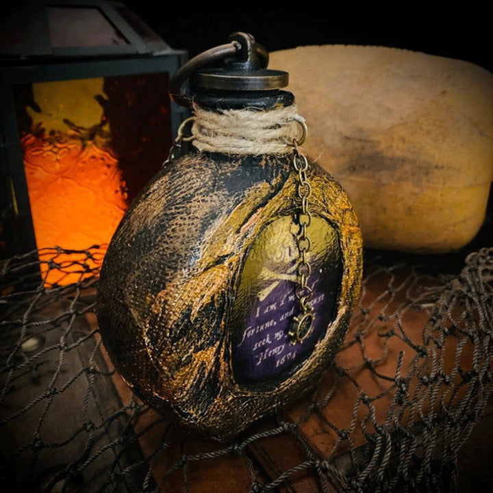 Skull Pirate Rum Bottle laget av harpiks | Skanto