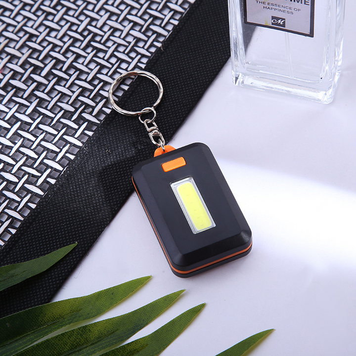 Mini-LED-lommelykt nøkkelring | Skanto