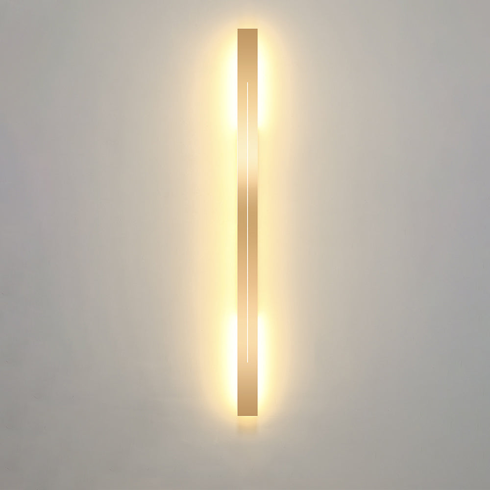 Modern LED Wall Lamp - LumièreGold | Skanto