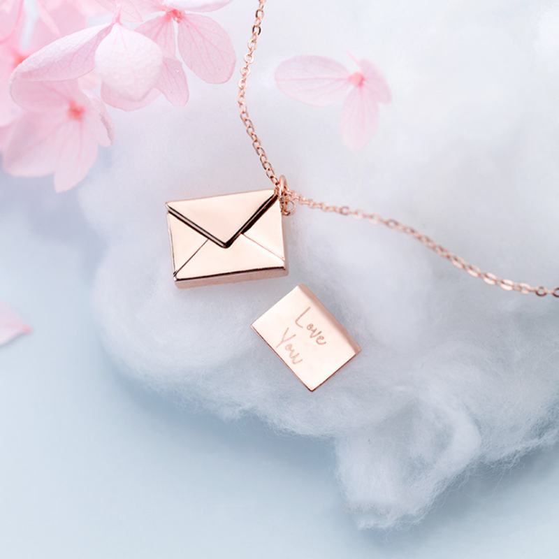 Skanto | Wrap Necklace laget av Titanstål