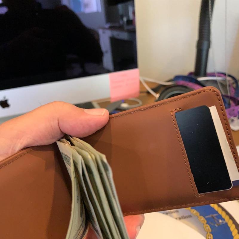 Men's Extra-slim Leather Wallet | Skanto