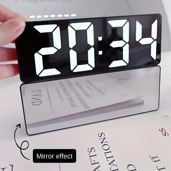 Skanto | Digital LED Spejl Væk clock