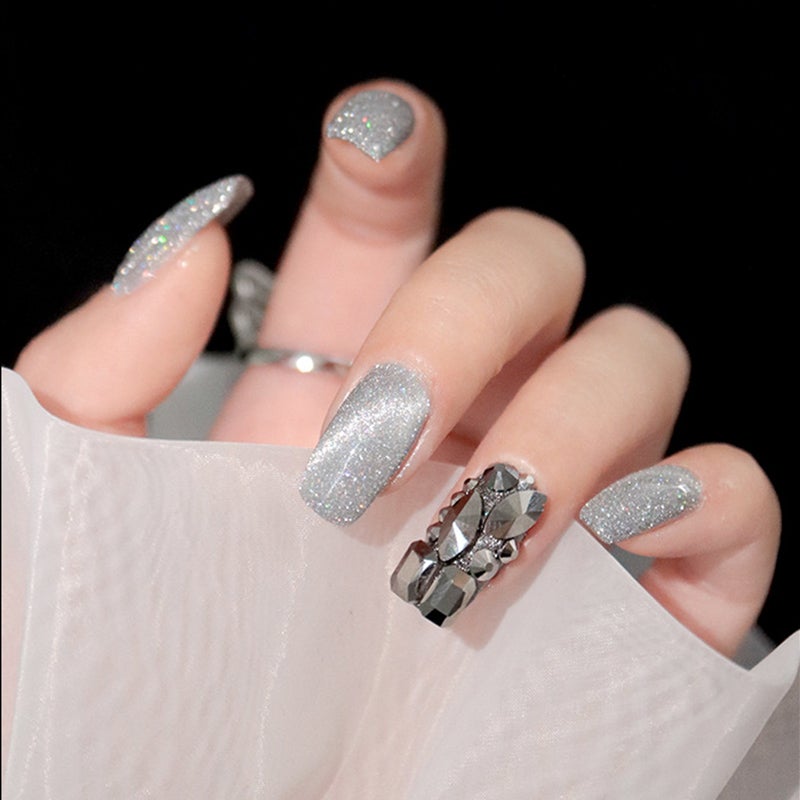 Skanto | Diamond Cat Eye Nail Polish