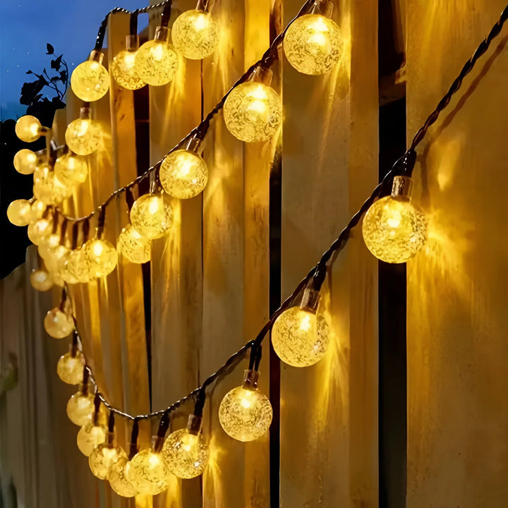 LumeGlobe – Solcelledrevne hagelamper i krakelert glass