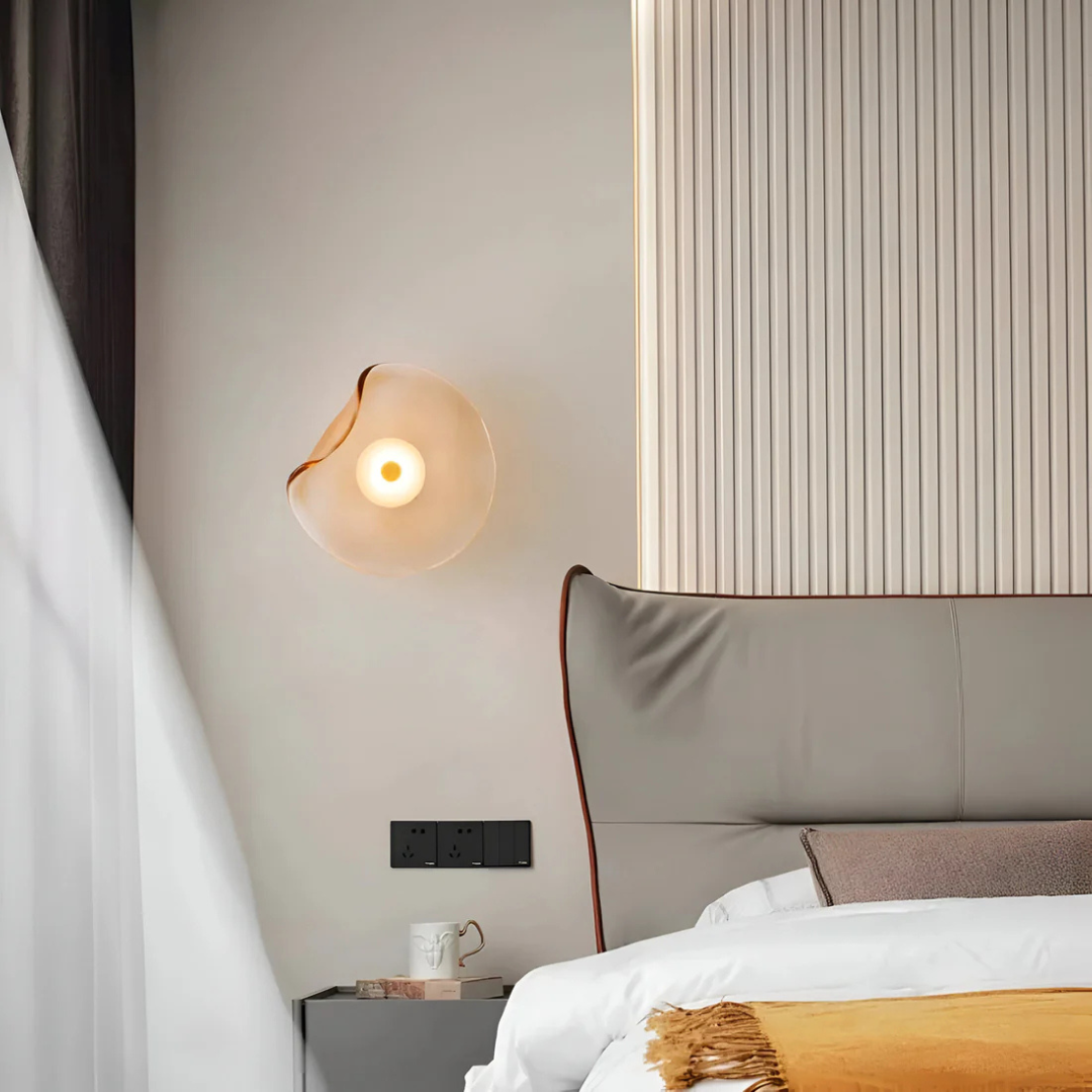 Skanto | Buet Glass Vegglampe