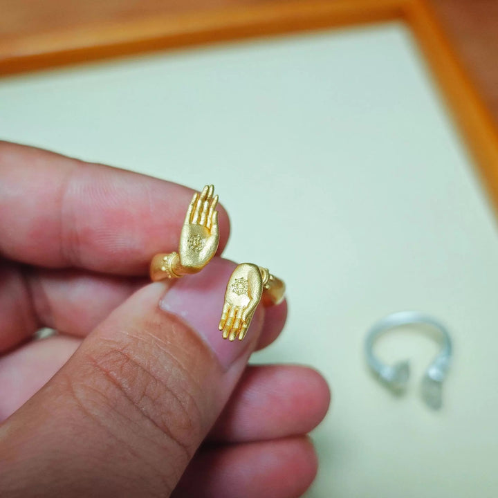 Skanto | Fryktløs Ønske Buddha Hånd Ring - Chic Par Gave
