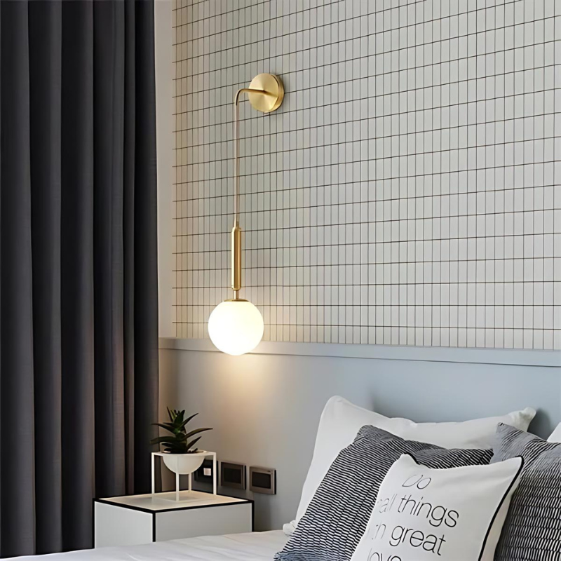 Moderne Glass Vegglampe for Stilige Boligområder | Skanto