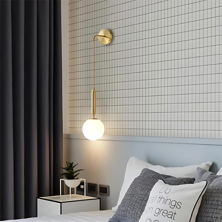 Moderne Glass Vegglampe for Stilige Boligområder | Skanto
