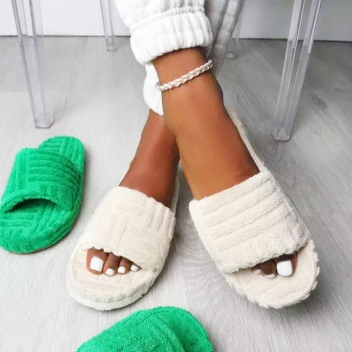Skanto | Fluffy preget hus sko
